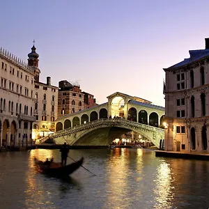  Hostal Ai Boteri Italia